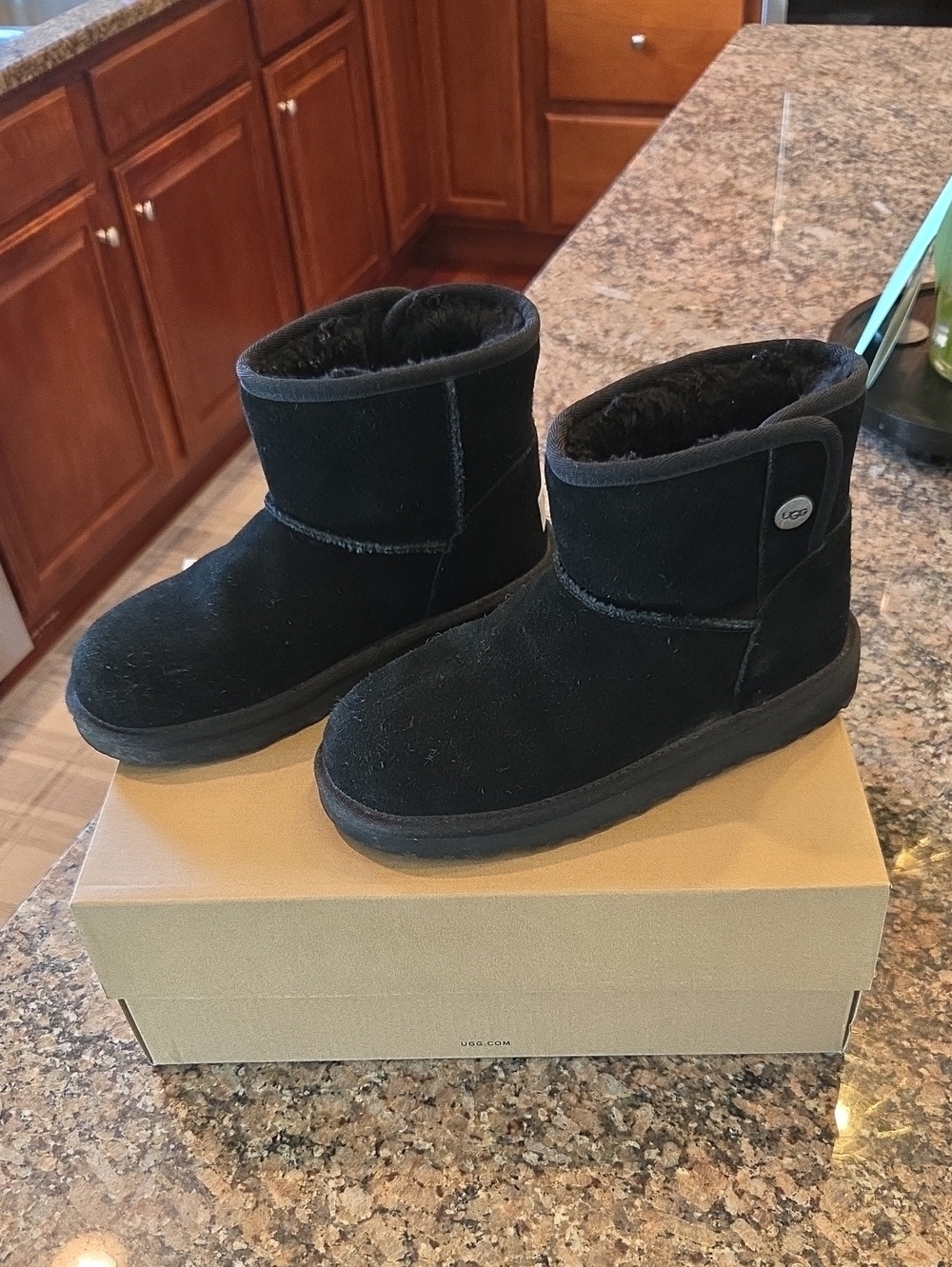 UGG Kids Mini Button Boot - Black